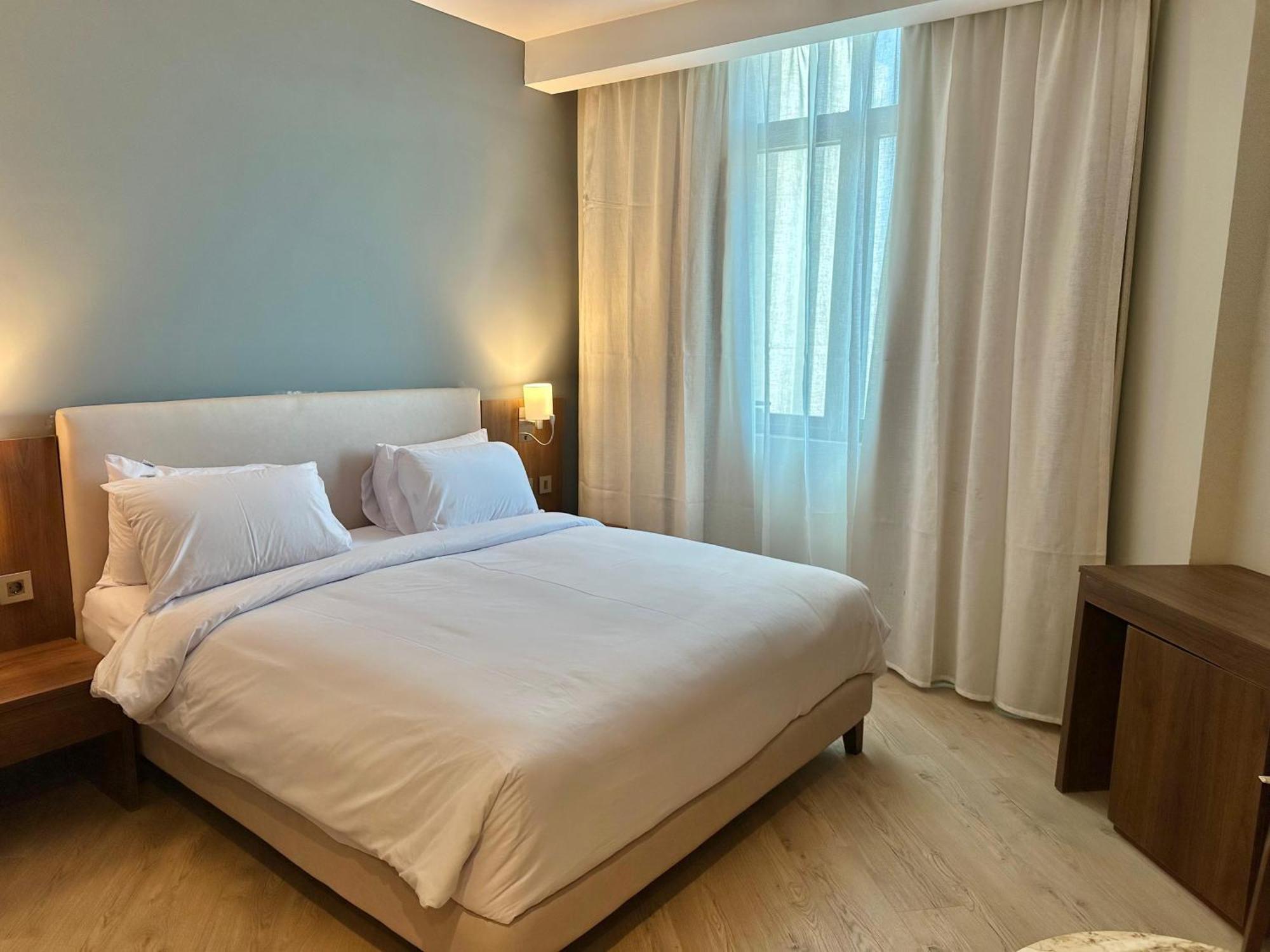 Phoenix Hotel & Wellness Sheikh Zayed City ภายนอก รูปภาพ